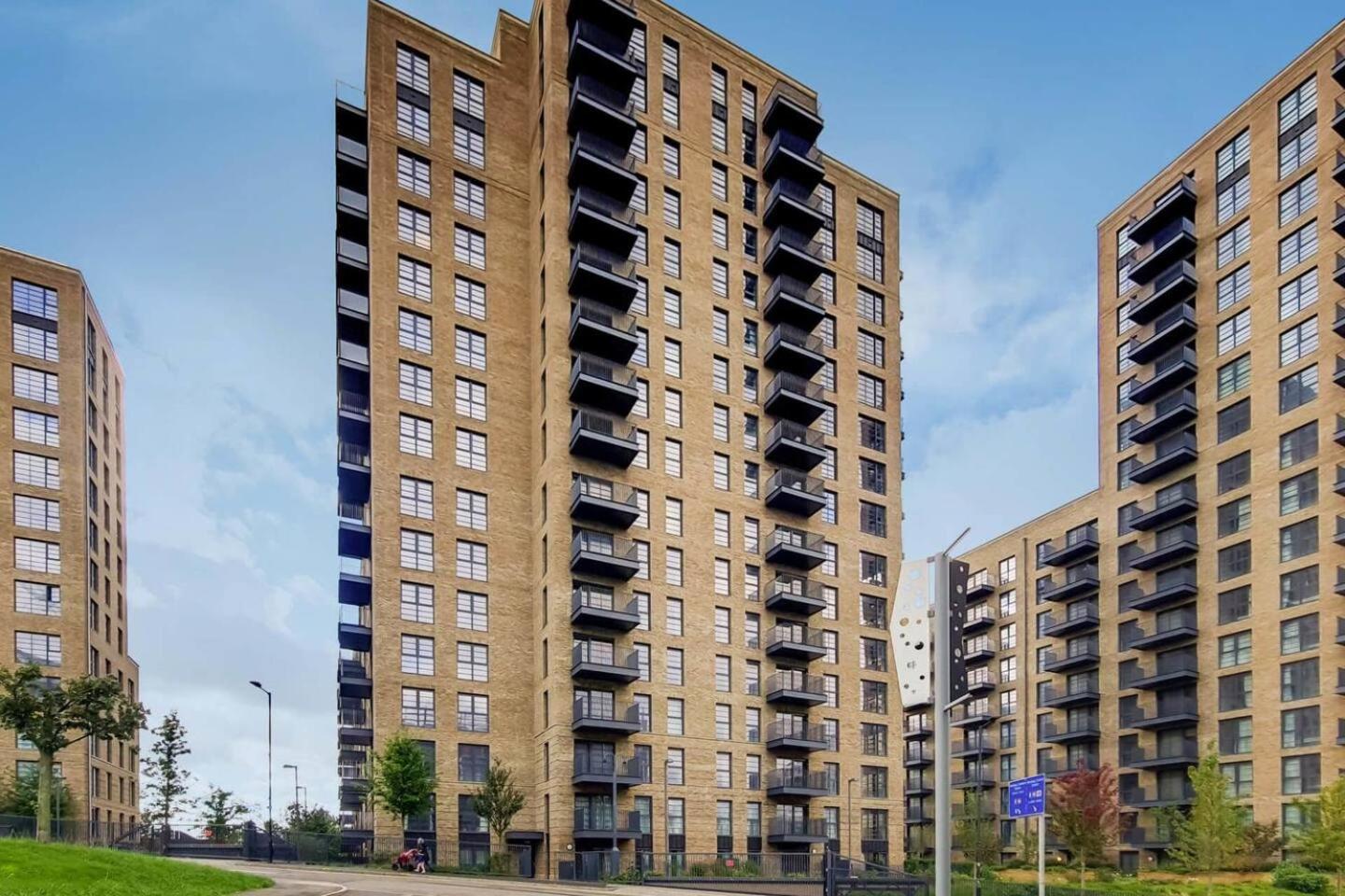 Modern And Chic Apartments At Ferrum Near Wembley Park 伦敦 外观 照片